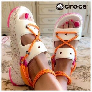 CROCS Xscape Festival Sandal Size 7